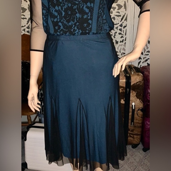 IGIGI Skirt Sheer Black Over Blue Pull-On Kick Pleats Midi Plus Size 18/20 NEW - Picture 4 of 13